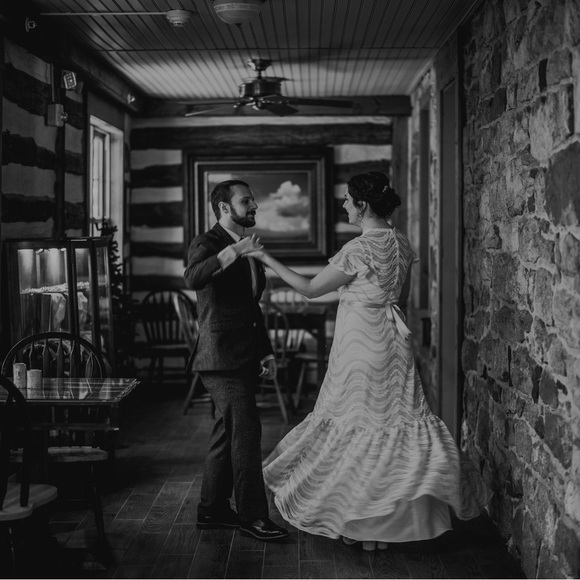 Wedding gown, cream/ivory. - Picture 5 of 5